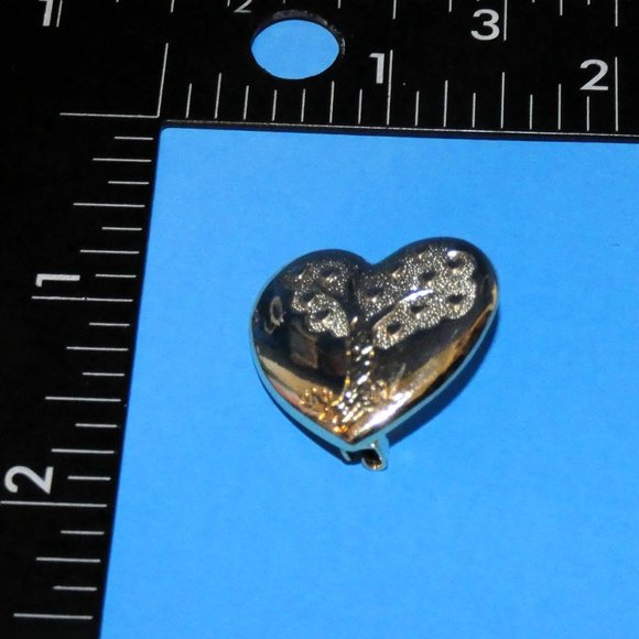 Vintage The Variety Club Tree of Life Brooch Pin Heart Shape Love Signed - Picture 6 of 6